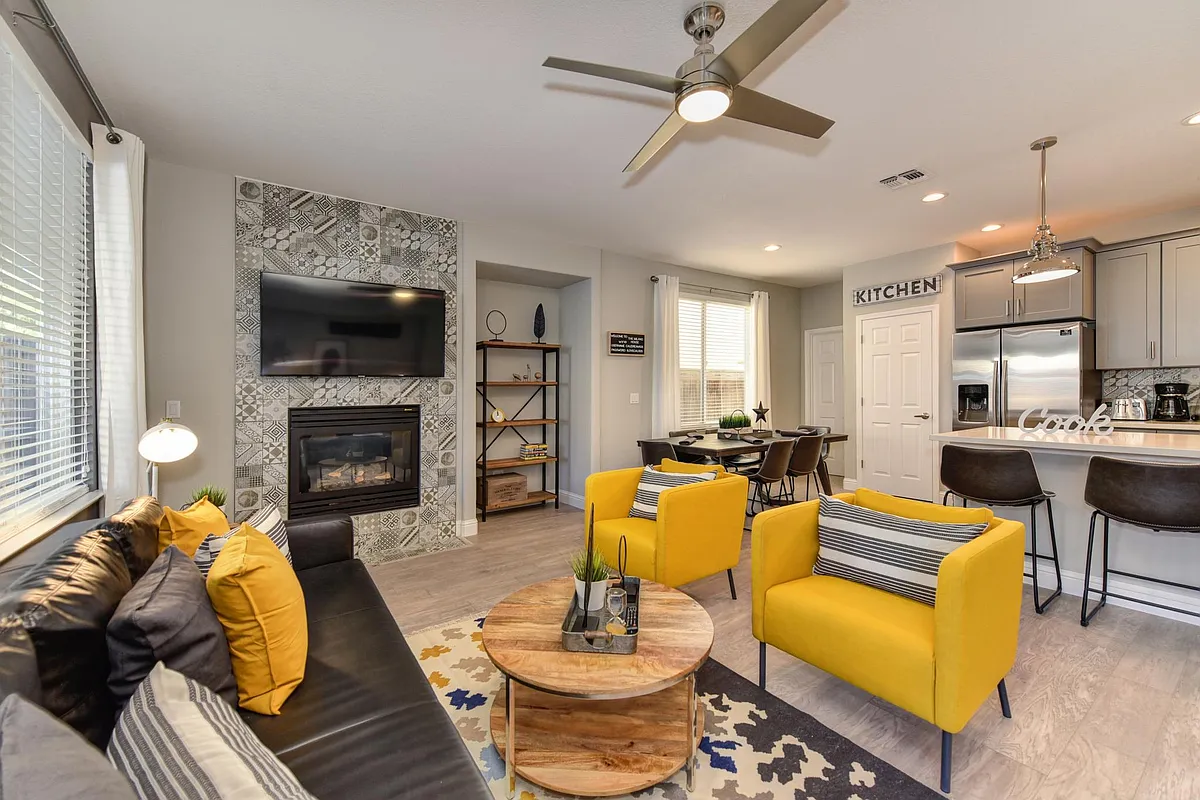 Building Photo - 2925 Mahaska Way