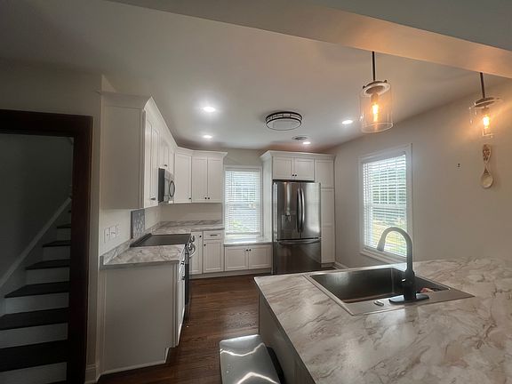 2nd image of 329 S High St #1/2