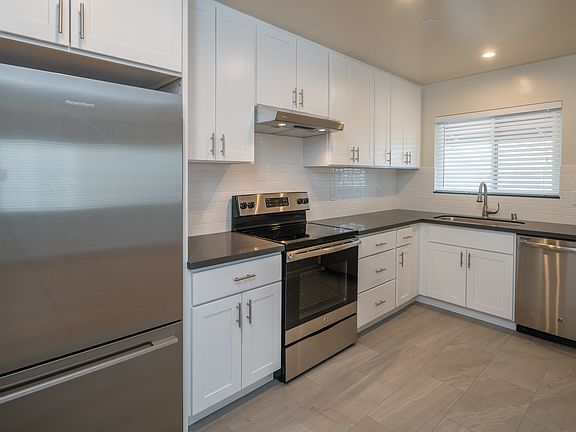Tastefully Remodeled Kitchen