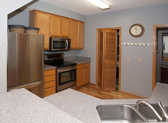 5th image of 15309 Greenhaven Ln APT 102