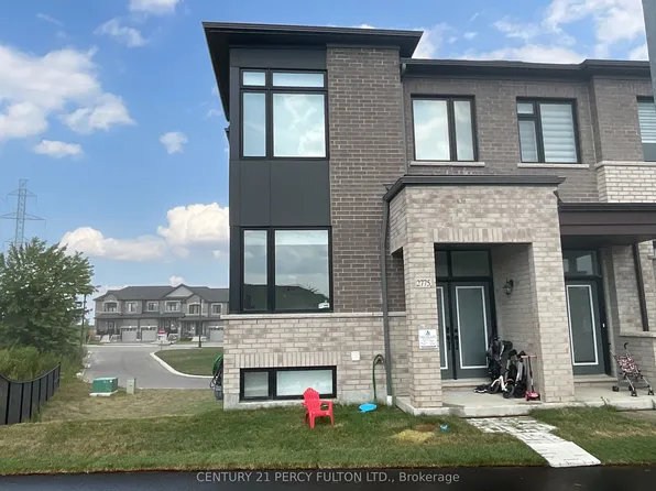 2775 Peter Matthews Dr, Pickering, ON L1X 0M3