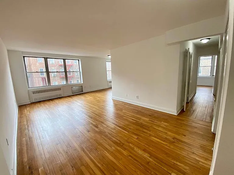 111-45 76th Dr #D5 — Photo 1
