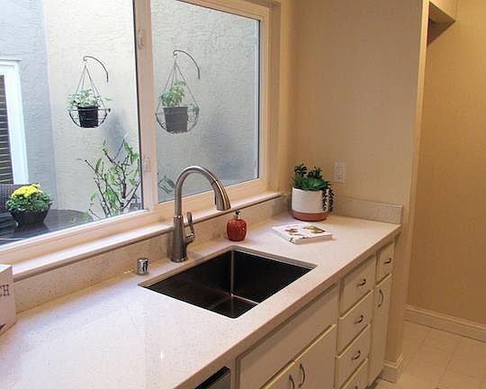 4th image of 1919 Alameda De Las Pulgas APT 113
