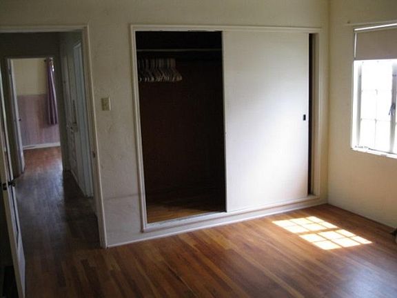 4th image of 701 N D St