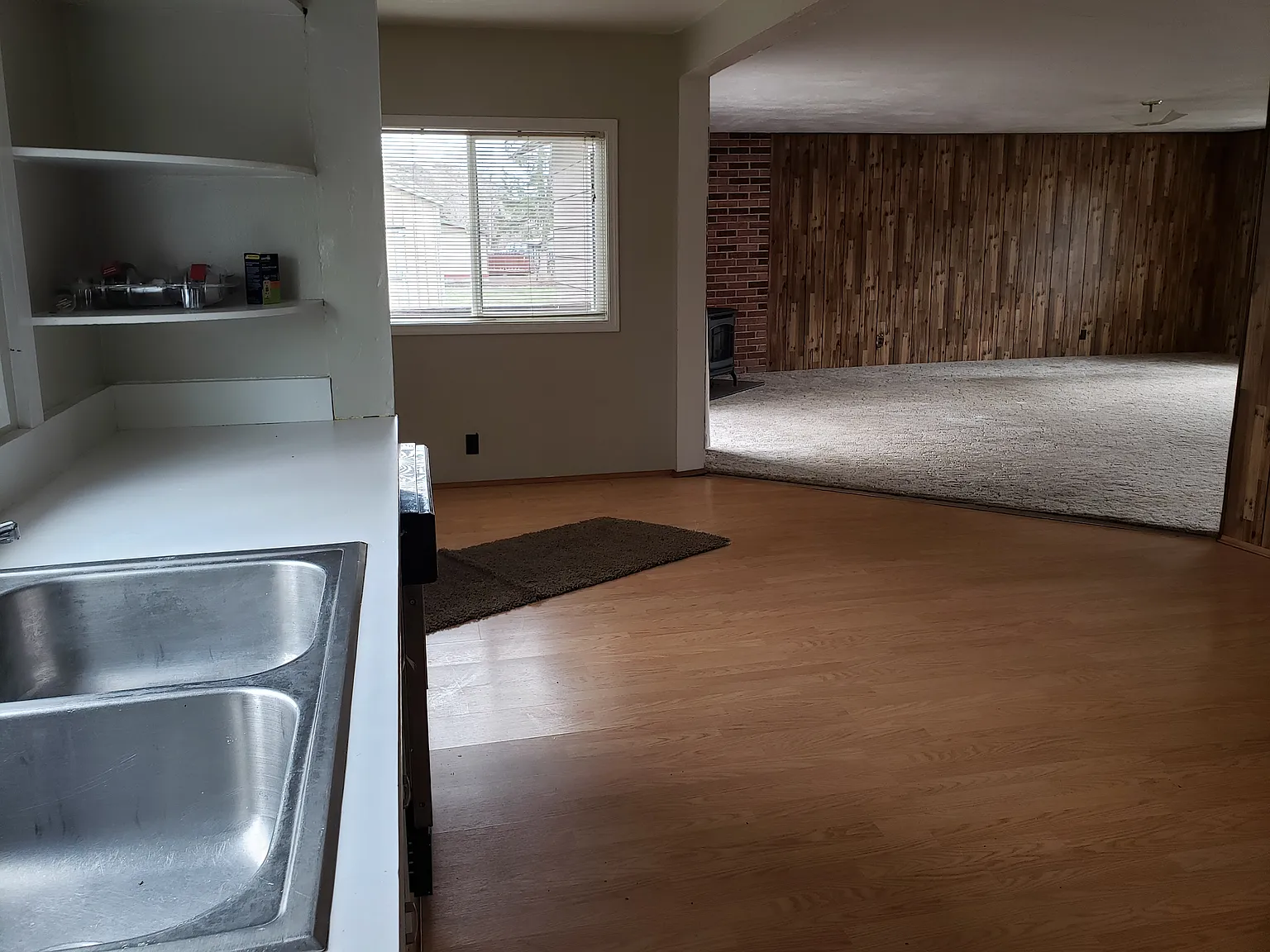 2 bed, 1194 sqft, $975 — Photo 2