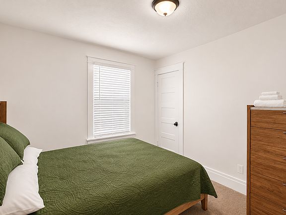 5th image of 602 25th St