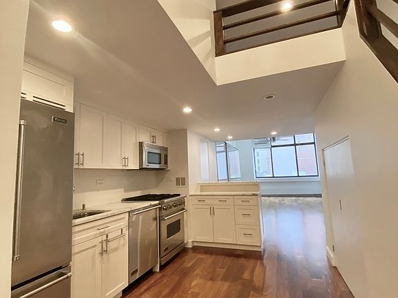 4th image of 372 5th Ave APT 6J