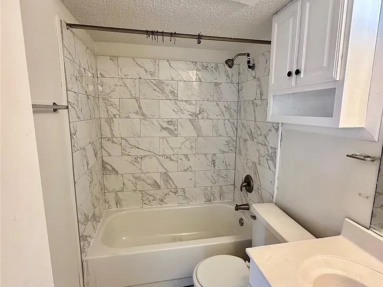 4322 Gillis St #106 — Photo 14