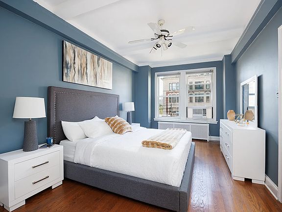 5th image of 242 E 19th St APT 8H