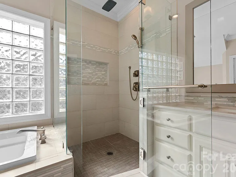 2134 Glade Hill Rd — Photo 30