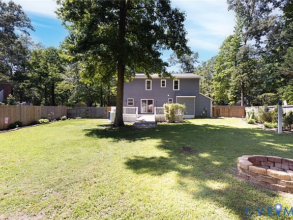 2nd image of 8611 Sunset Knoll Rd