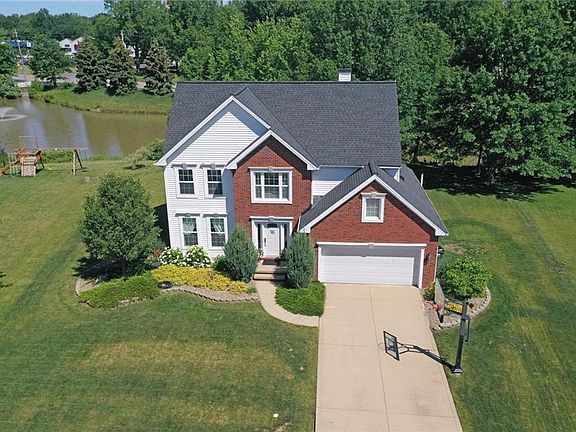 2nd image of 518 Waterford Ct