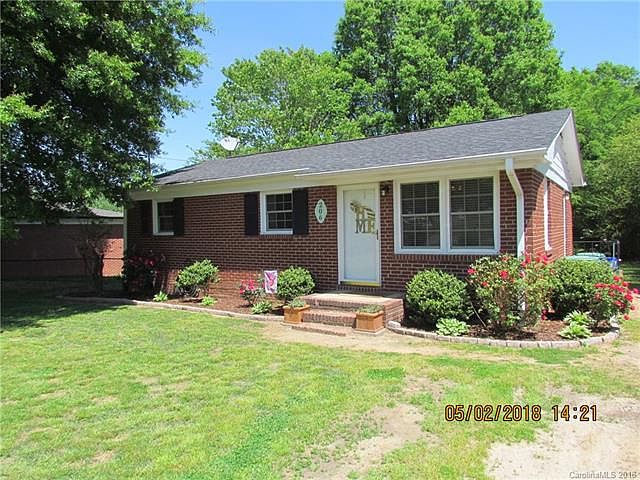 1st image of 206 Winona Ave