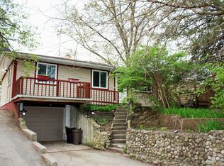 115 Kings Rd, Carpentersville, IL 60110