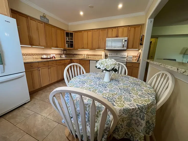 4520 Conwell Dr — Photo 9