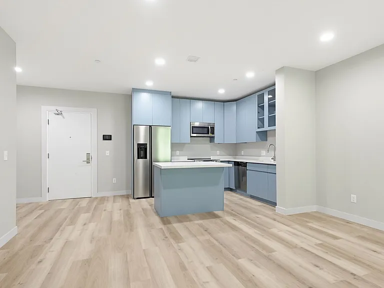 Taj Estates of Franklin II — Photo 117