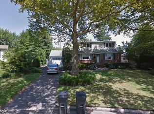 96 Little Silver Pkwy, Little Silver, NJ