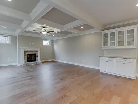 1881 Weston Ln — Photo 3