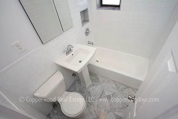 Rented by Copperwood Real Estate | media 20