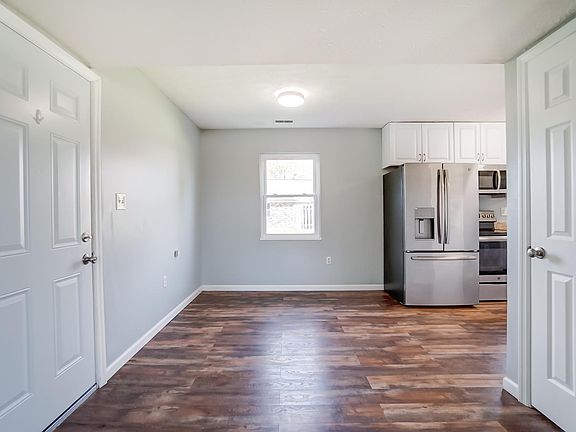 4th image of 805 Trustway Ct