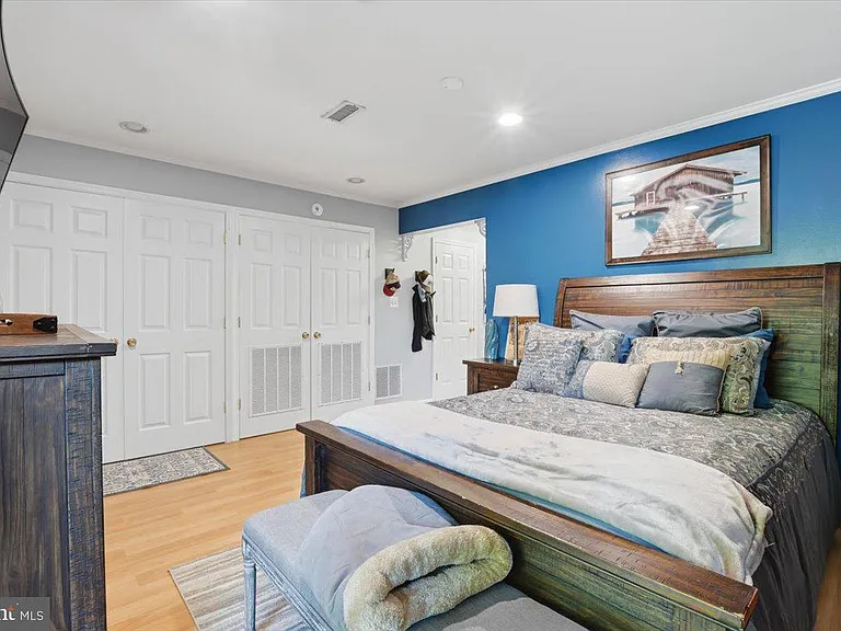 9944 Royal Commerce Pl — Photo 25