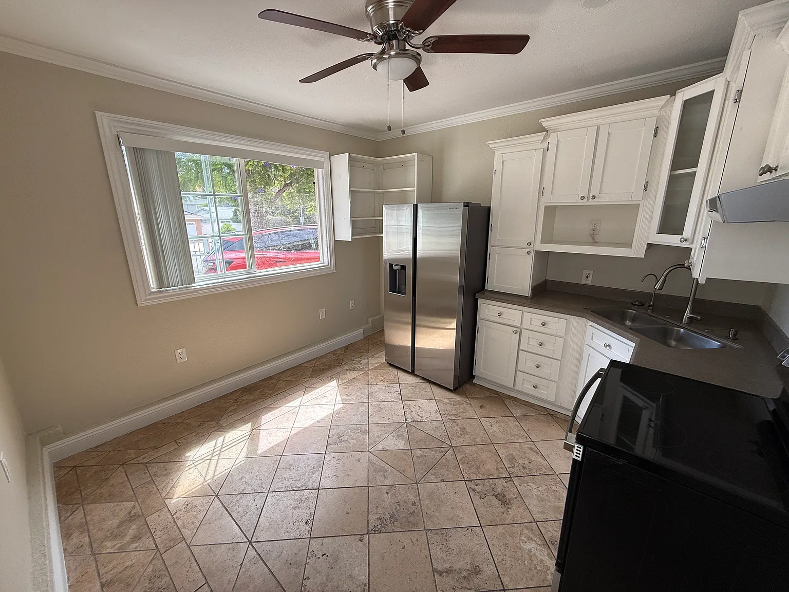 Meadowbrook Dr, San Diego — Photo 4