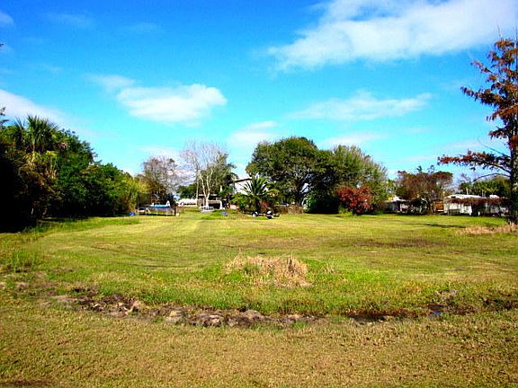 4th image of 1364 Highway 441 SE