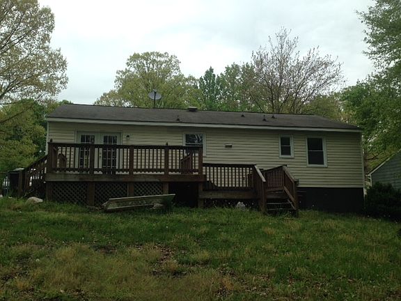 2nd image of 3904 Brandywine Dr
