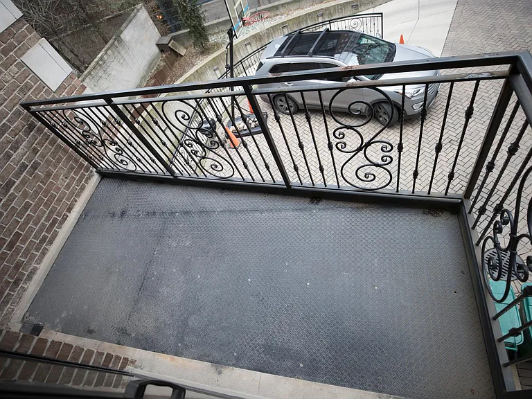 670 N Peoria St #2 — Photo 21