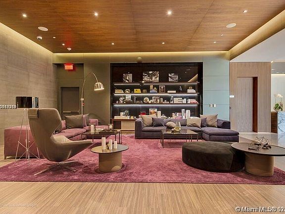 5th image of 68 SE 6th St Unit 2604