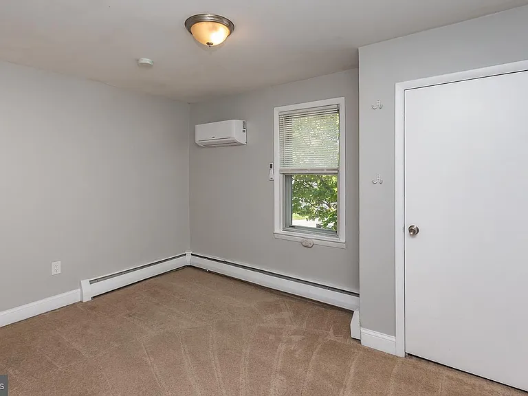 334 E Conestoga Rd — Photo 29