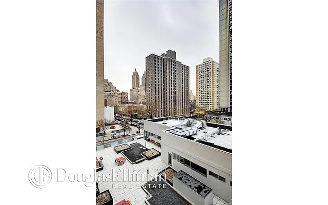 Rented by Douglas Elliman | media 19