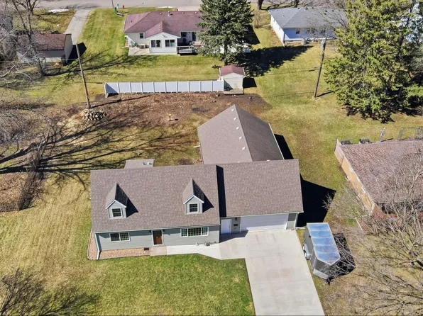 318 Thomas Ave, Owatonna, MN 55060