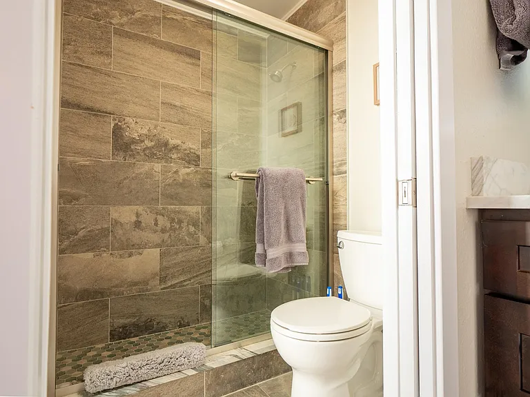 en-suite bedroom #3 shower