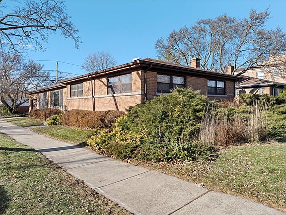 2nd image of 3404 Crain St