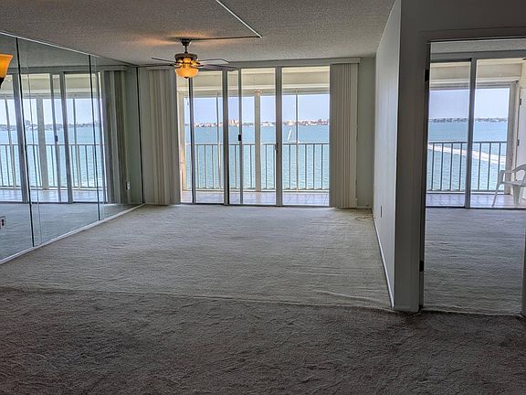 3rd image of 6060 Shore Blvd S APT 806