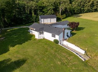 876 W Point Rd, Lawrenceburg, TN 38464