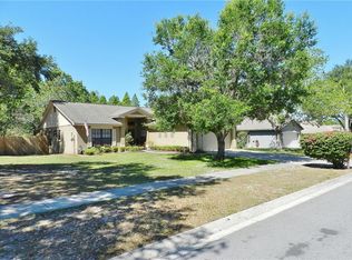 10513 Deepbrook Dr, Riverview, FL 33569