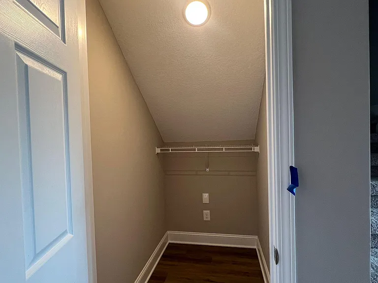 4864 Stoneyhurst Ln — Photo 14