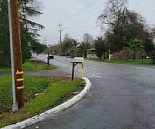 Exterior Neighborhood (street photo)