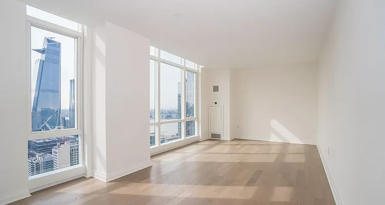 Rented by Square Realty Global Inc | media 1