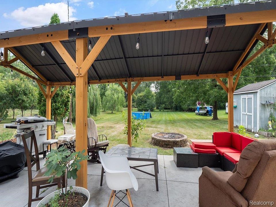 5660 Wright Dr, photo 29