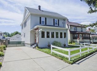 118 Corona St, Springfield, MA 01104