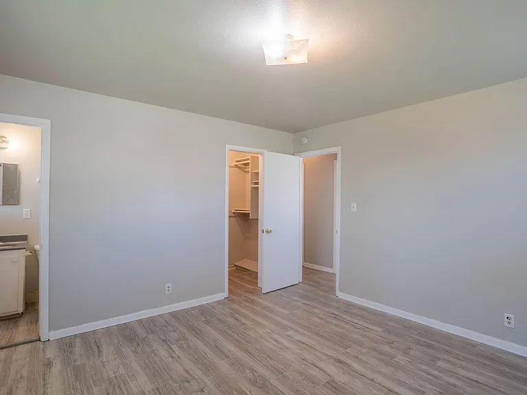 5021 S 85th East Ave — Photo 9