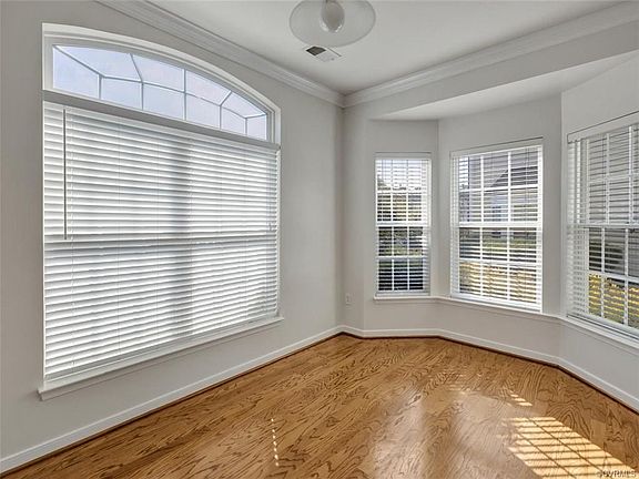 5th image of 4012 Dominion Townes Cir