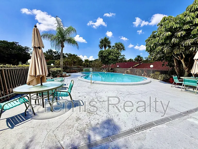 1271 Powderpuff Dr — Photo 22