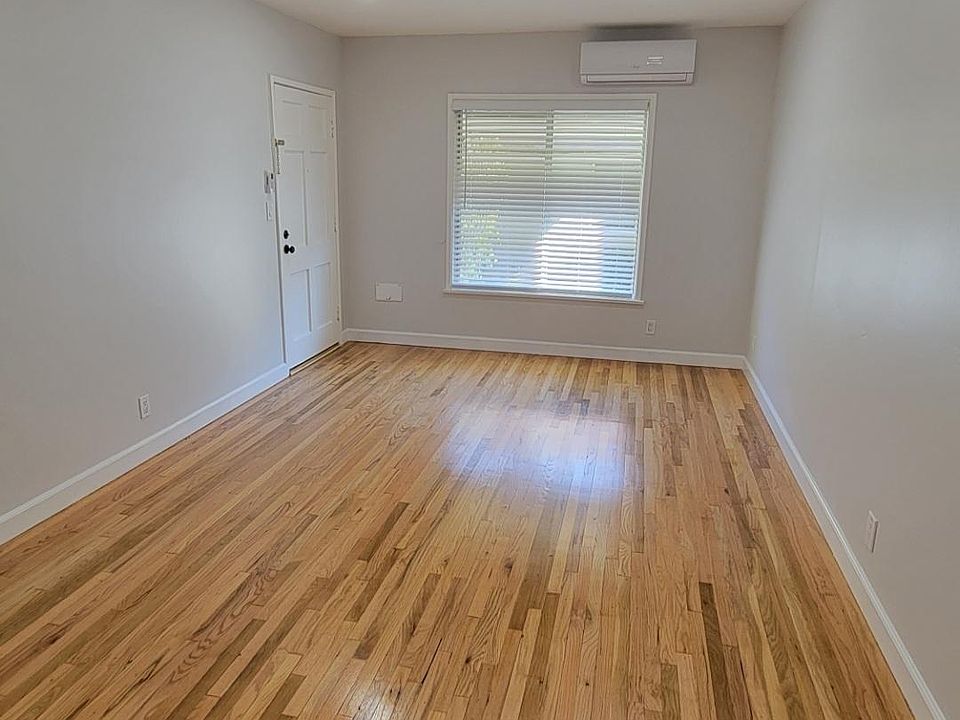 1st image of 2717 W Clark Ave #1