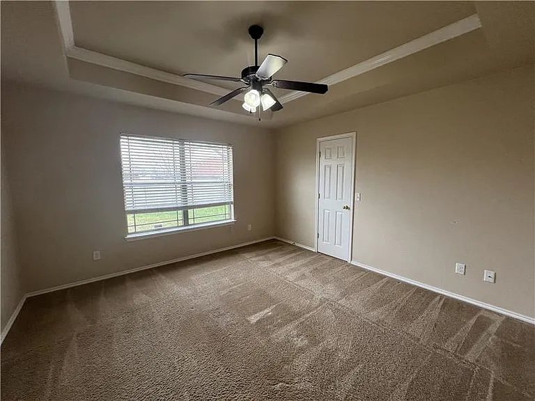 4205 Cambridge Dr #B — Photo 22