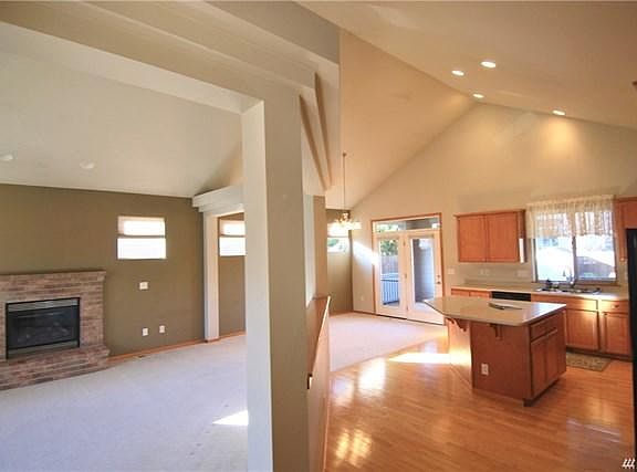 5th image of 2654 NE Kevos Pond Dr