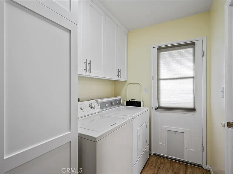 1557 Granvia Altamira — Photo 35